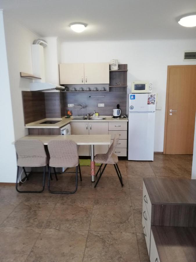 Apartamenti Zhelezovi Πομόριε Εξωτερικό φωτογραφία