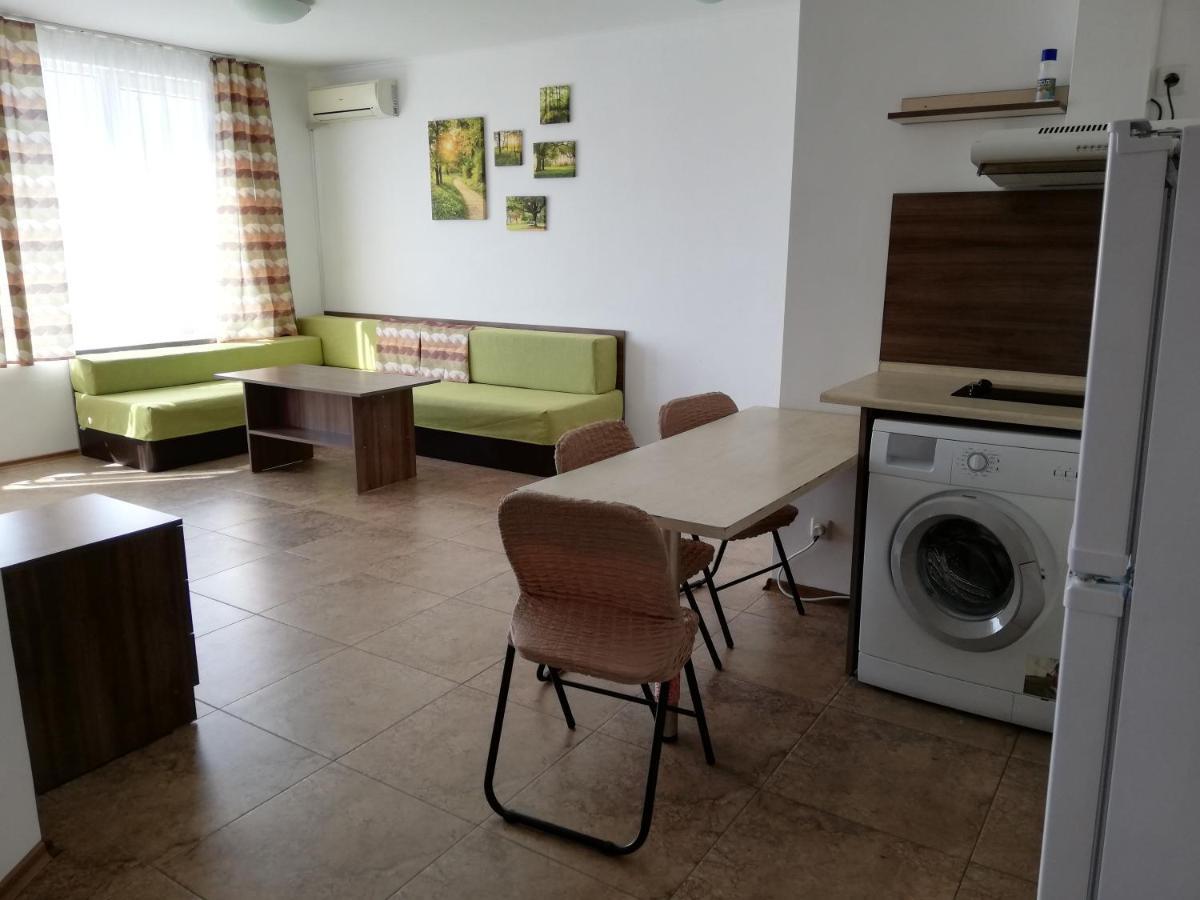 Apartamenti Zhelezovi Πομόριε Εξωτερικό φωτογραφία