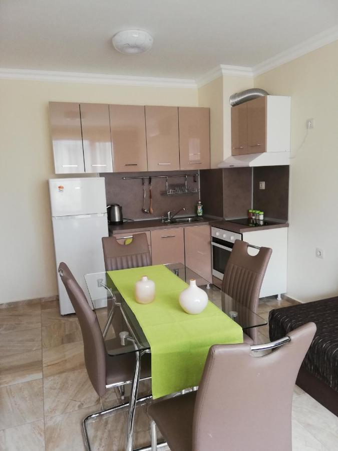 Apartamenti Zhelezovi Πομόριε Εξωτερικό φωτογραφία