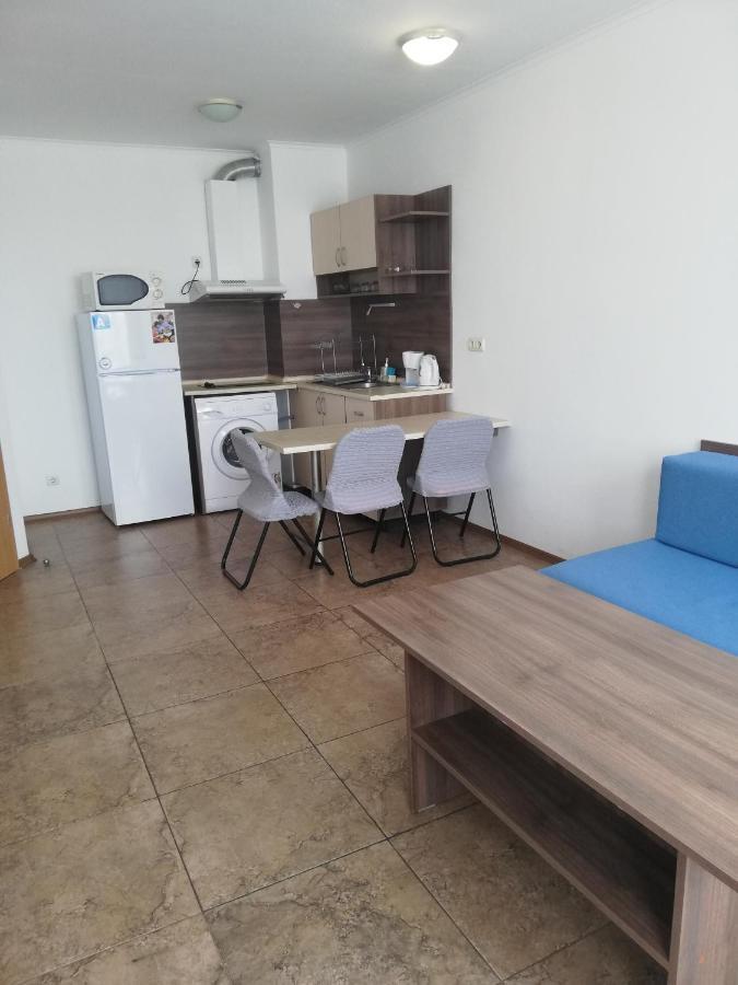 Apartamenti Zhelezovi Πομόριε Εξωτερικό φωτογραφία