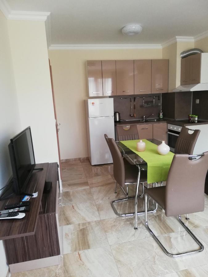 Apartamenti Zhelezovi Πομόριε Εξωτερικό φωτογραφία